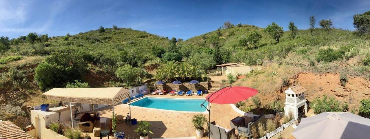 Location de vacances pour 2 personnes, avec vue ainsi que jardin et piscine dans Santa Catarina da Fonte do Bispo - 2