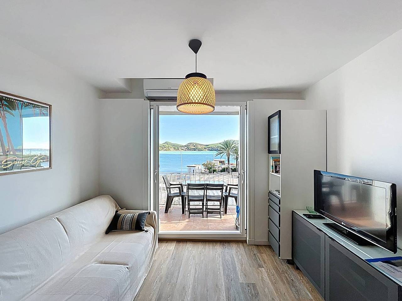 Appartement entier, Appartement en Bord de Mer avec Climatisation in Les Lecques, Saint-Cyr-sur-Mer
