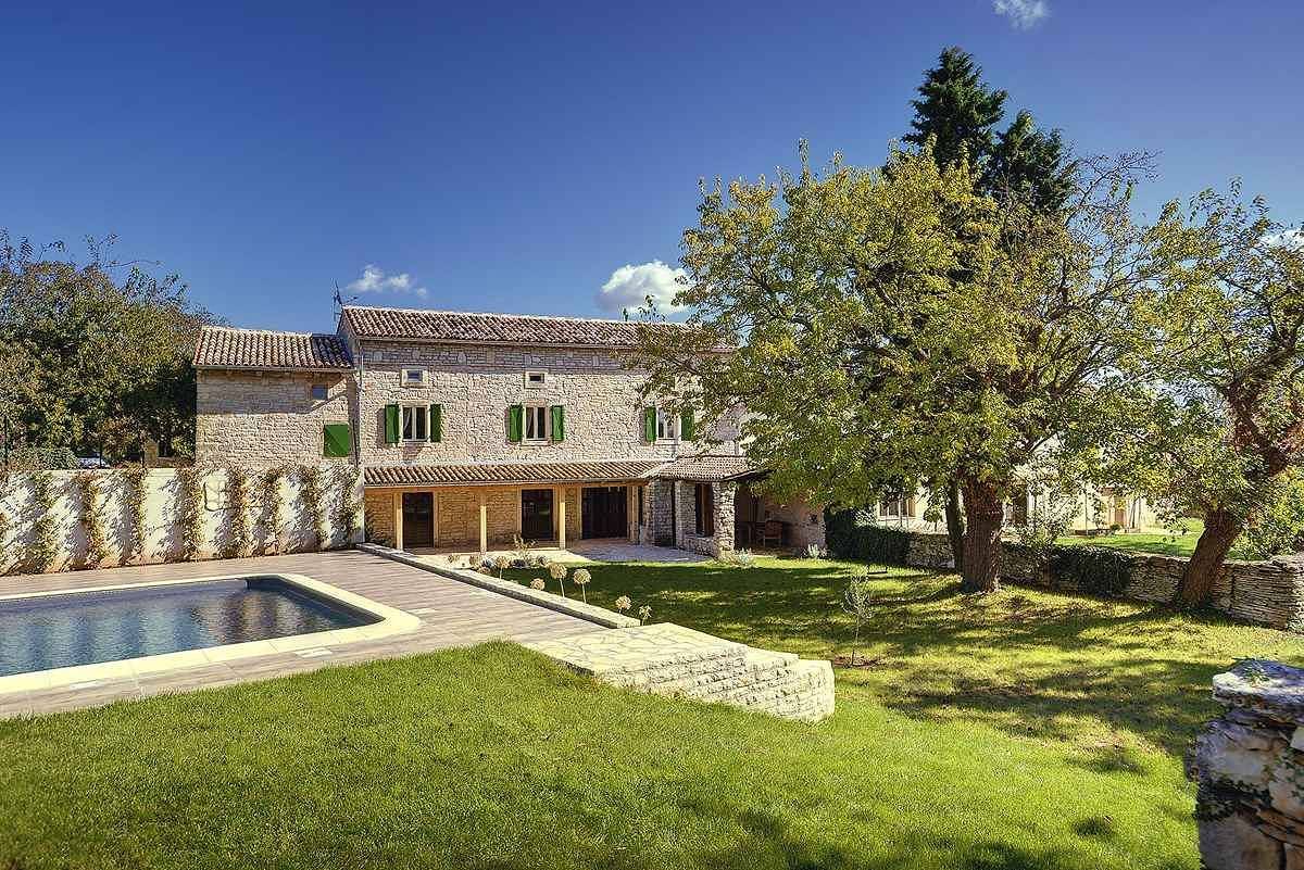 Villa avec jardin et piscine  in Svetvinčenat, Istrie centrale