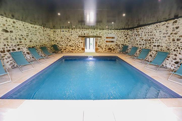 Villa pour 45 personnes, avec jardin et terrasse, animaux acceptés