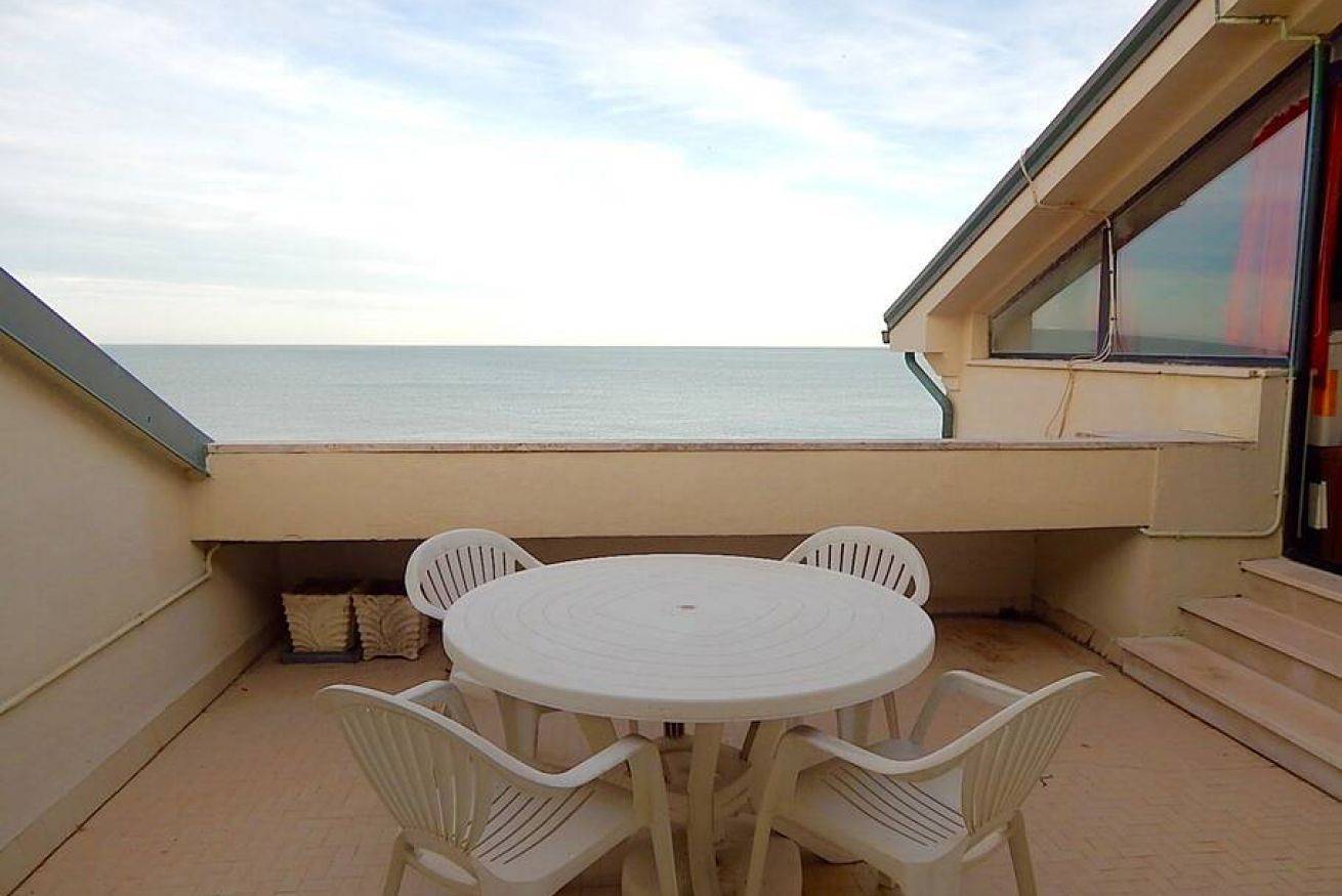 Apartamento entero, M170 - Marcelli, wonderful attic with sea view in Marcelli, Riviera del Conero