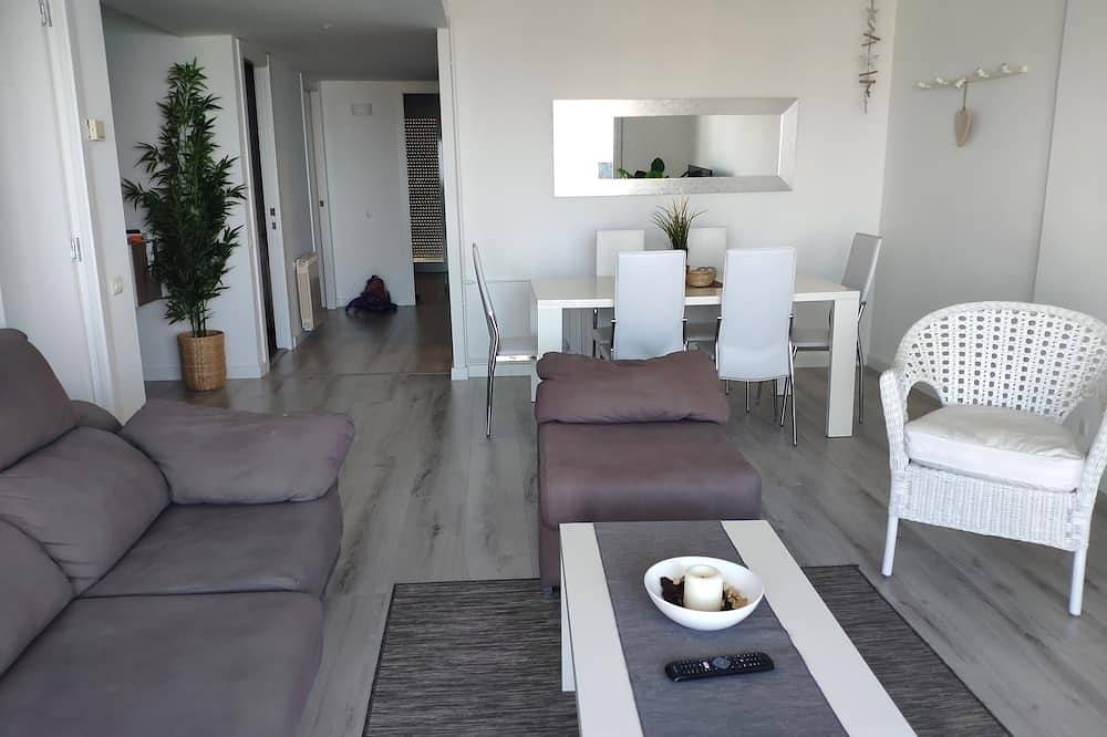 Ganze Wohnung, Beachfront Penthouse in Els Pins Blanes, Blanes