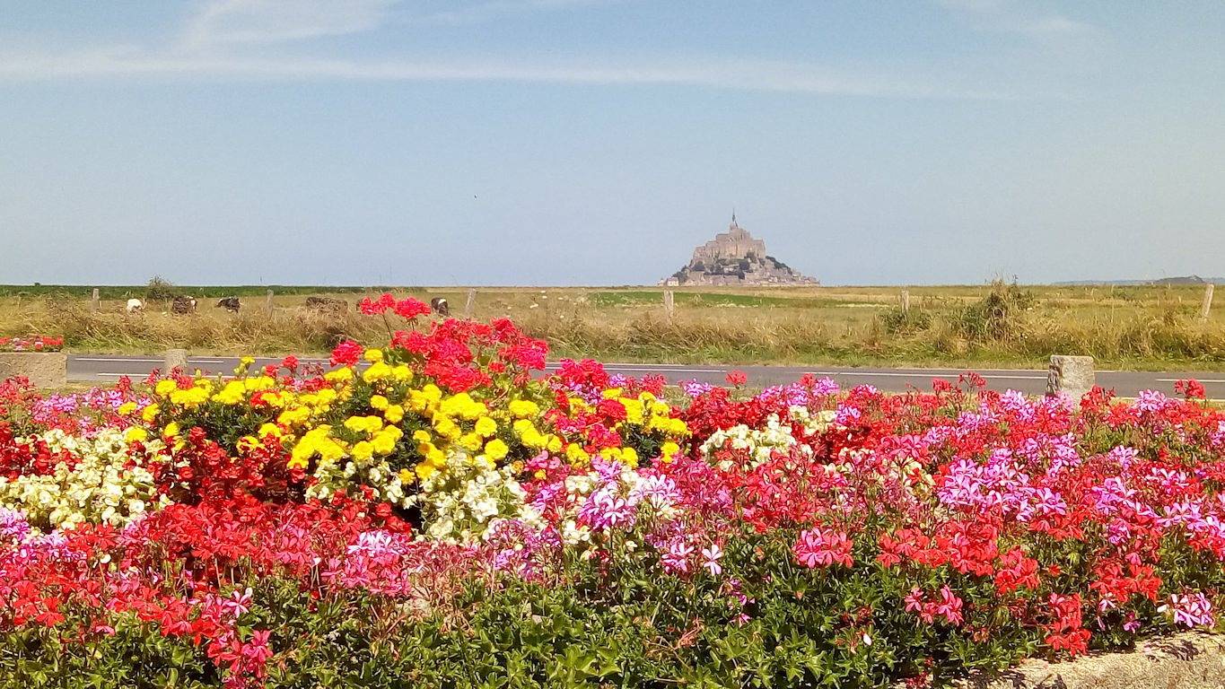 Charmante chambre d'hôtes avec parking et vue sur le jardin, à 2,5 km de Beauvoir in Ardevon, Pontorson