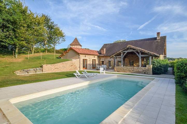 Gîte pour 8 personnes, avec terrasse et jardin