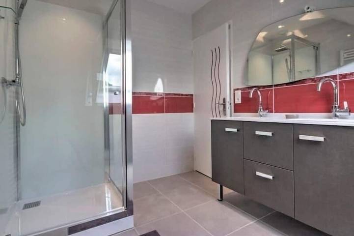 Charming Renovated Cottage with Garden, 20 km from La Baule, Family Friendly in Herbignac, Saint-Nazaire region