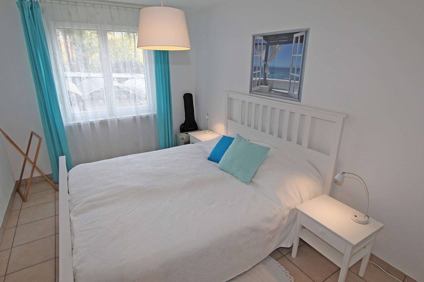 Ganze Wohnung, Moderne Wohnung in gepflegtem Appartementhaus an ruhiger Lage in Minusio, Tessiner Alpen