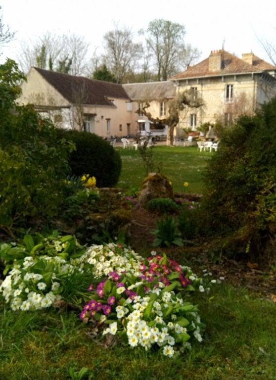 Chambre d’hôte pour 3 personnes avec jardin in Yèvre-la-Ville, Région de Pithiviers