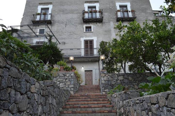 Ferienwohnung für 5 Personen, mit Garten und Balkon