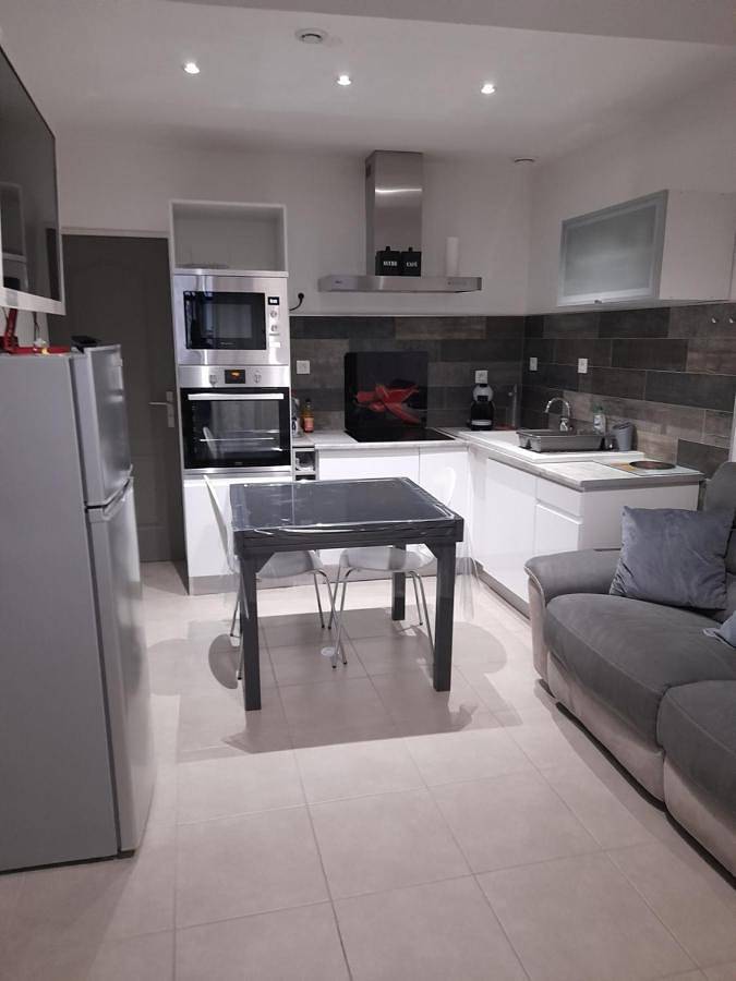 Gîte pour 2 personnes, avec jardin et terrasse à Saint-Rambert-en-Bugey - 3