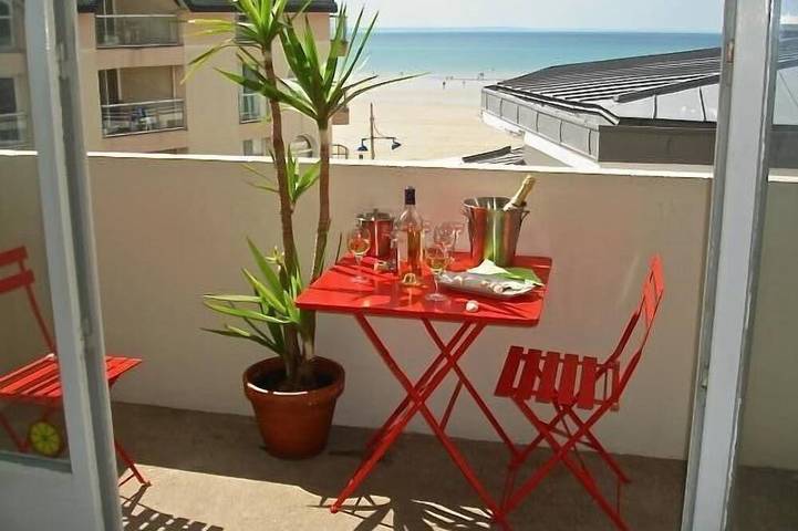 Appartement de vacances pour 4 personnes, avec jacuzzi et balcon, animaux acceptés