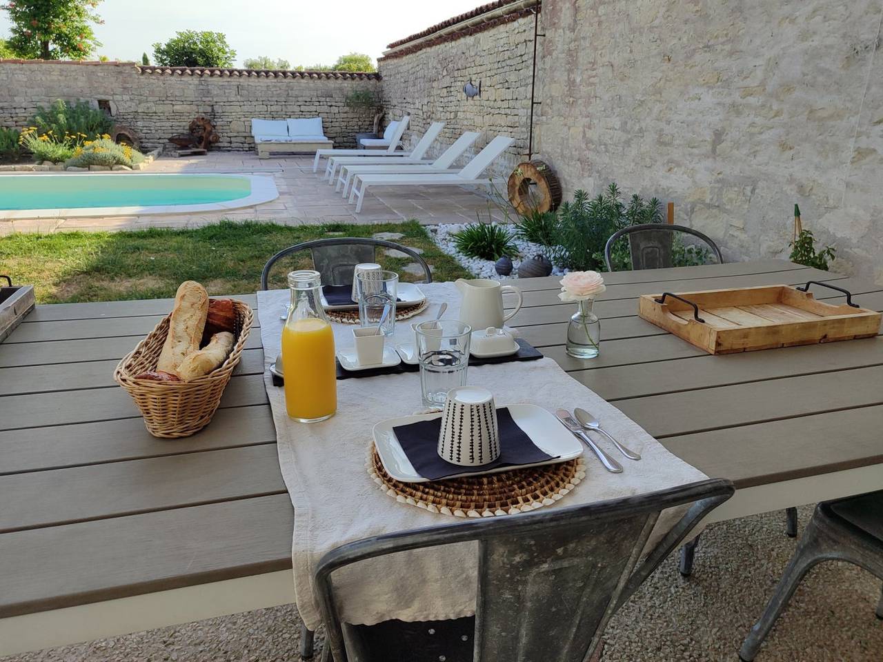 Villa Marie Maison d'hôtes de charme - Les pieds dans le sable in Courçon, Région de La Rochelle