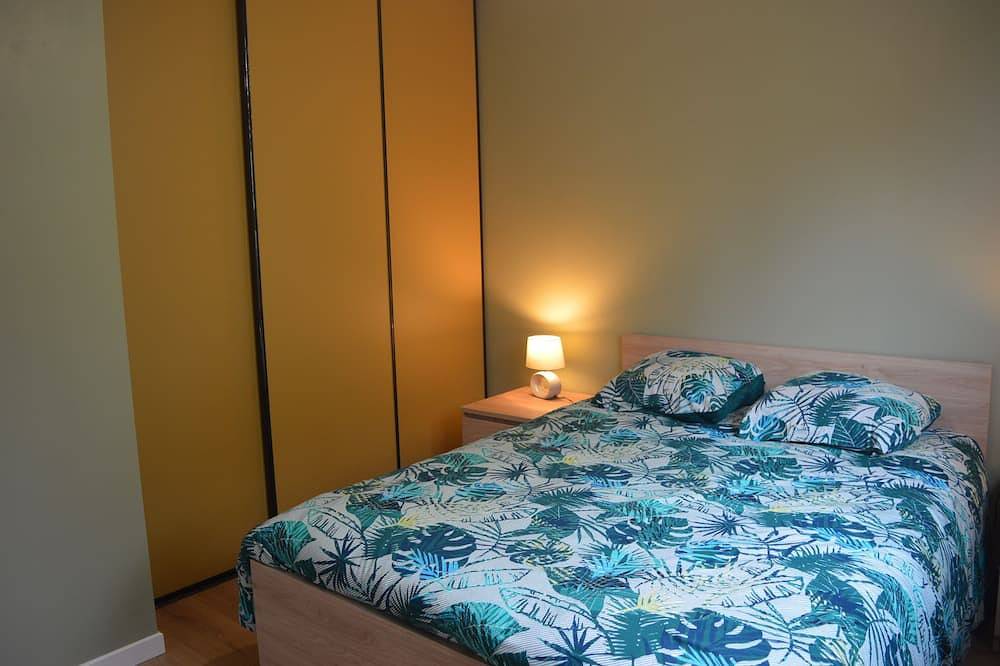 Maison contemporaine à Vildé guingalan à 5 km de Dinan P M R de 2 à 10 personnes in Vildé-Guingalan, Région de Dinan