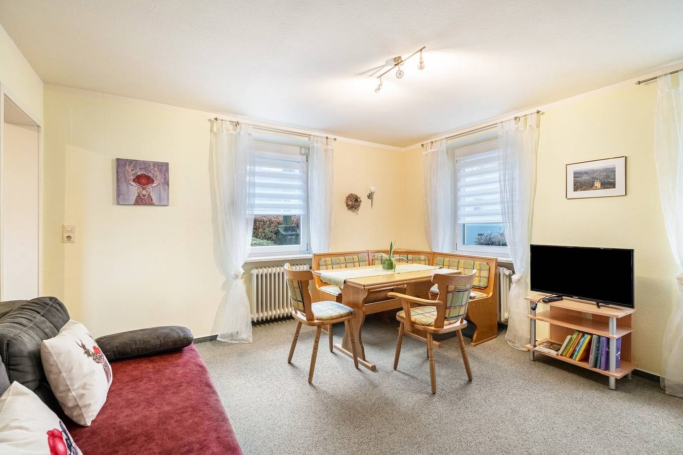 Ganze Wohnung, Ferienwohnung 'Haus Loks' mit Bergblick, Gemeinschaftsterrasse und Wlan in St. Märgen, Südschwarzwald