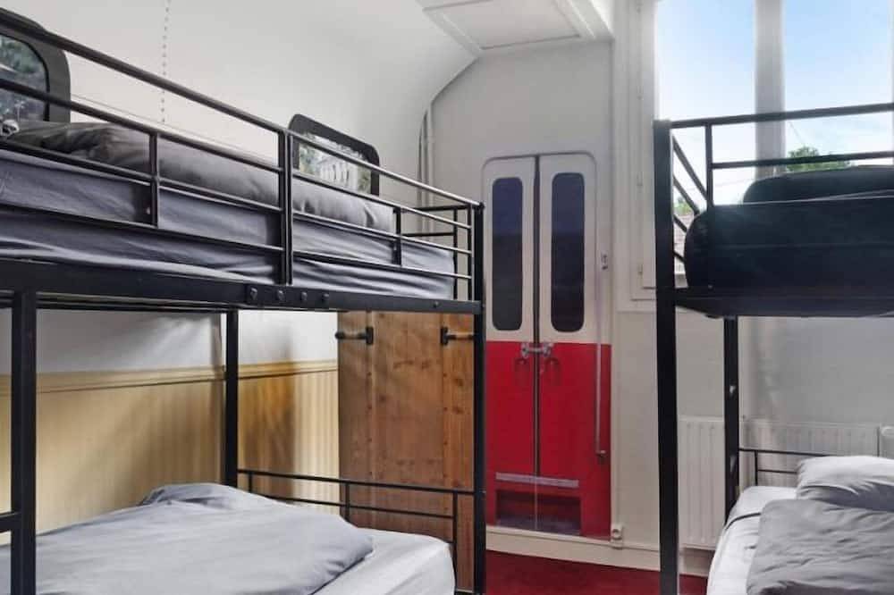 Green Station - Forges Les Eaux in Forges-les-Eaux, Región de Dieppe