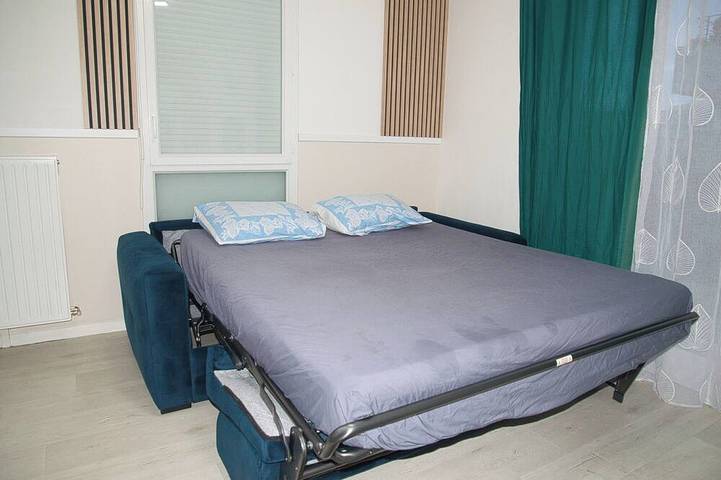 Gîte pour 8 personnes, avec terrasse à Évry - 2