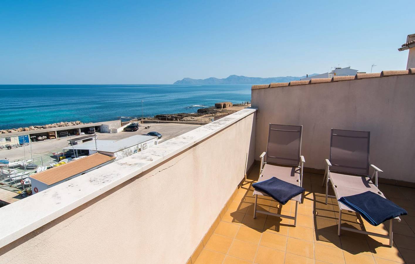 Ganze Ferienwohnung, Apartment mit Meerblick, Terrasse, AC und Grill - Playa de Muro in Can Picafort, Santa Margalida