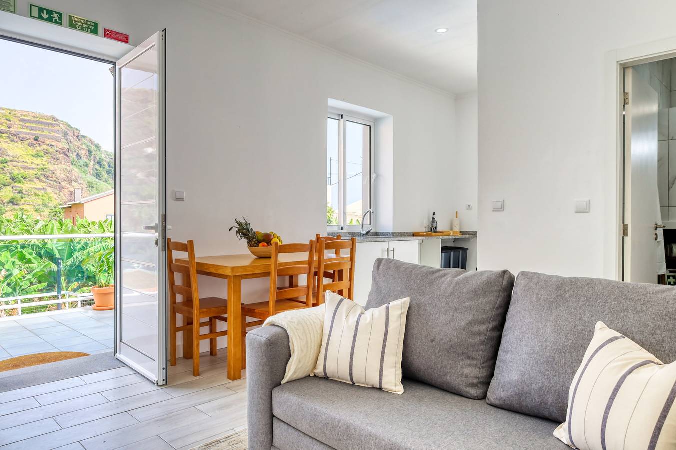 Apartamento entero, Casa da Tia Celeste I, a Home in Madeira in Pináculo, Ponta do Sol