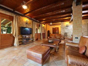 Maison De Vacances pour 10 Personnes dans Monte Compatri, Parco Regionale dei Castelli Romani, Photo 4
