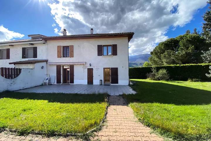Location de vacances pour 8 personnes, avec Jardin à Varces-Allières-et-Risset