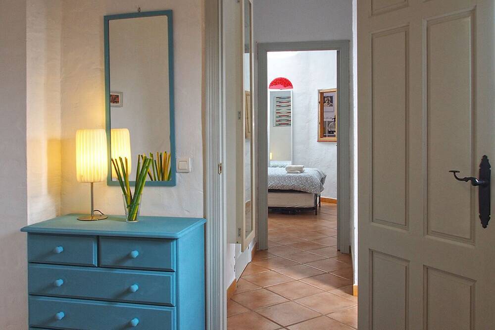 Apartamento entero, Soleado apartamento en Andalucía con espectacular azotea. in Riogordo, Provincia de Málaga