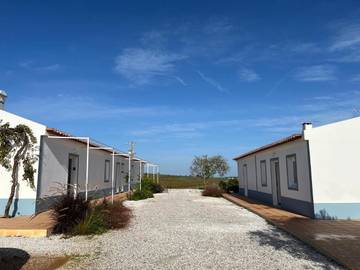 Gîte pour 3 personnes, avec vue et jardin, animaux acceptés à Moura