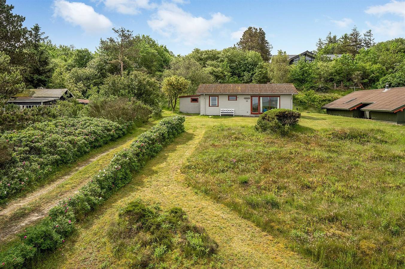 Pet friendly home in Glesborg with house sea view in Bønnerup Strand, Glesborg