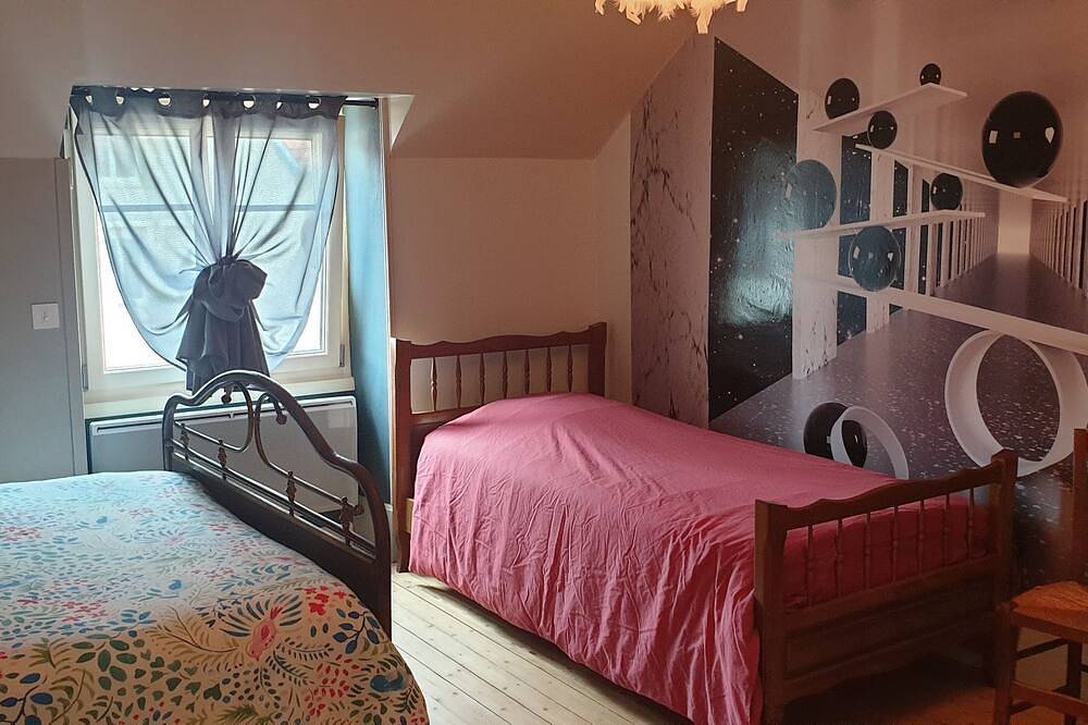 Chez Émile Logement Entier, 2 Chambres, Jardin Privé in Humes-Jorquenay, Haute-Marne