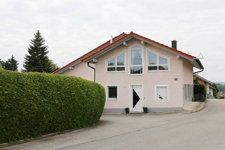 Ferienwohnung für 3 Personen, mit Balkon/Terrasse und Balkon sowie Terrasse und Garten in Bad Griesbach - 2
