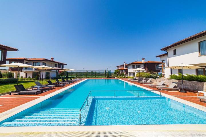 Villa pour 6 personnes, avec vue ainsi que piscine et jardin en Bulgarie - 4