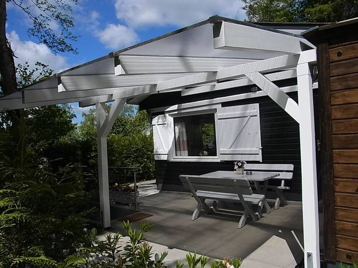 Chalet für 3 Personen, mit Terrasse und Garten sowie Ausblick in Scharbeutz