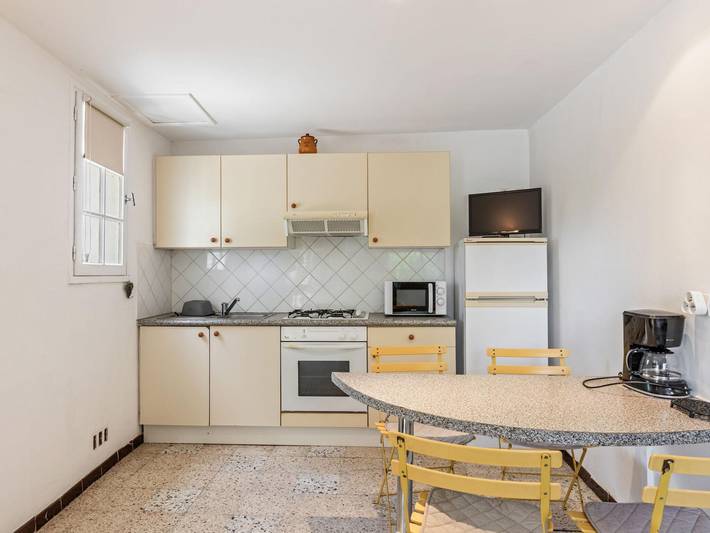 Gîte pour 4 personnes, avec piscine et jardin, animaux acceptés à Mèze - 4