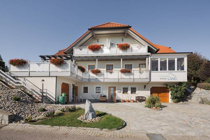 Ferienwohnung für 3 Personen, mit Garten und Balkon, mit Haustier