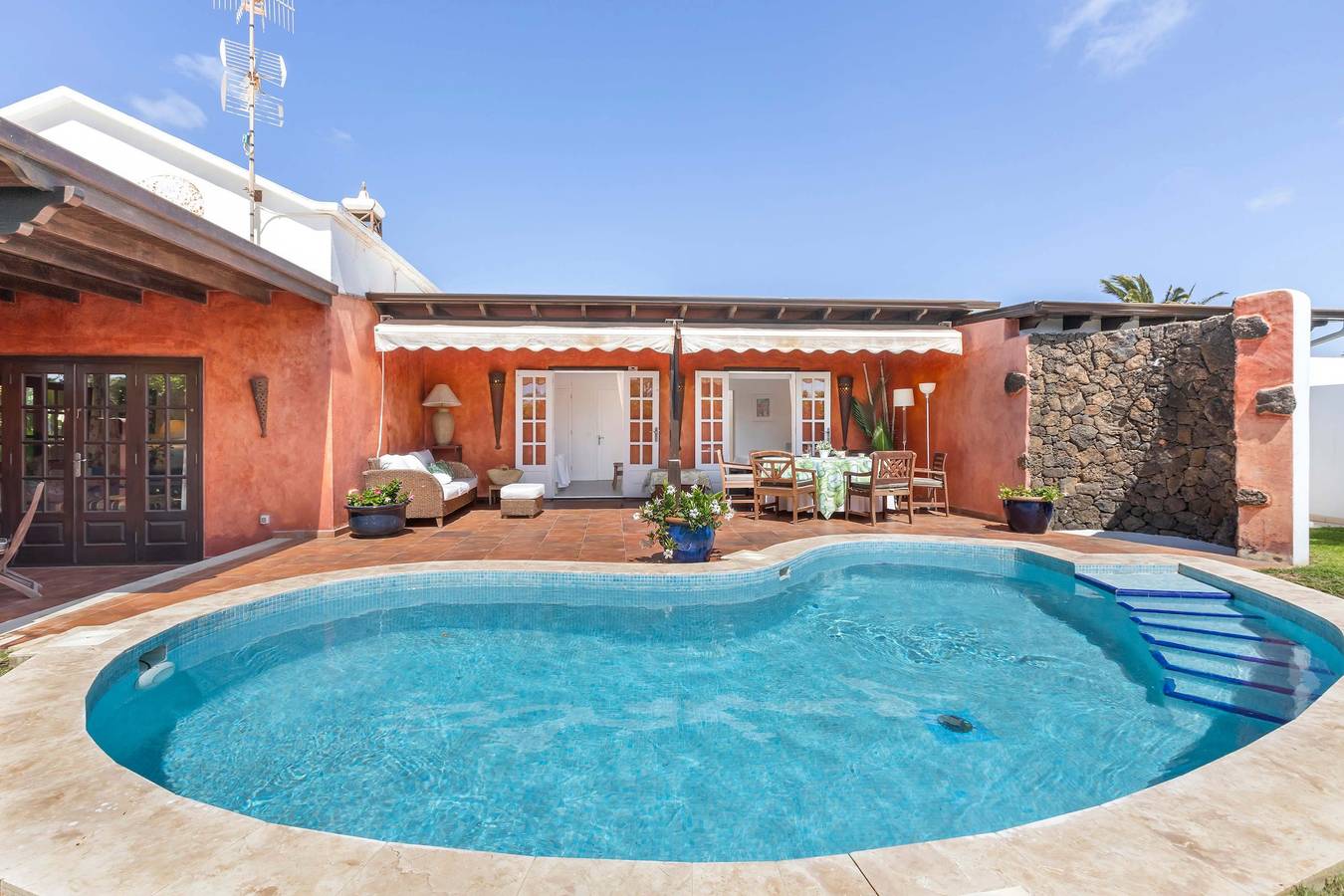 Maison De Vacances pour 8 Personnes dans Central Costa Teguise, Teguise