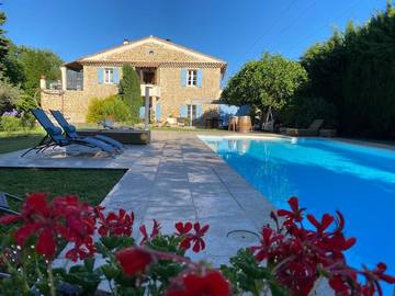 Gîte pour 2 personnes, avec piscine et terrasse à Grillon