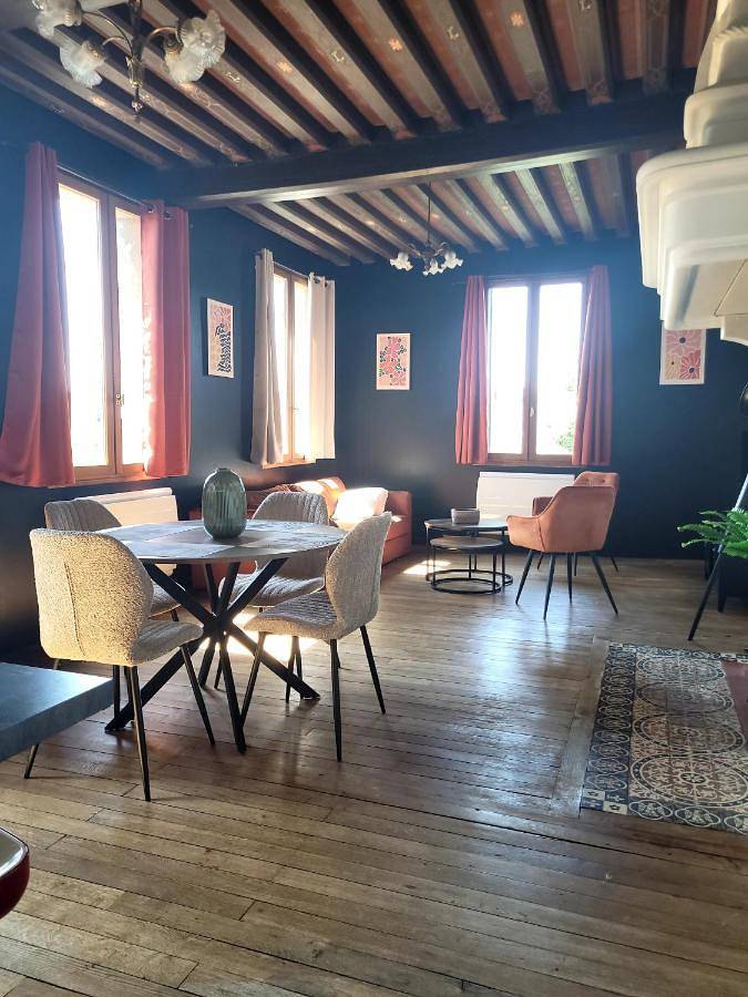 Gîte pour 4 personnes, avec vue, animaux acceptés à Bernay