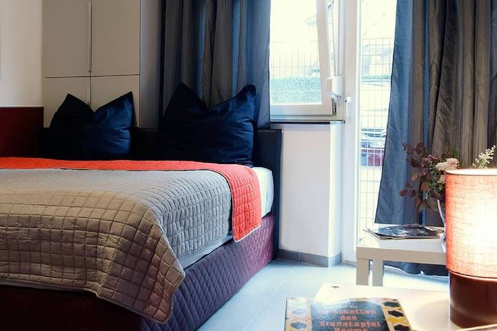 Ferienwohnung für 2 Personen, mit Garten in Bergisch Gladbach - 2