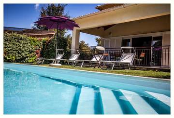 Gîte pour 6 personnes, avec piscine ainsi que jardin et jacuzzi à Cauro