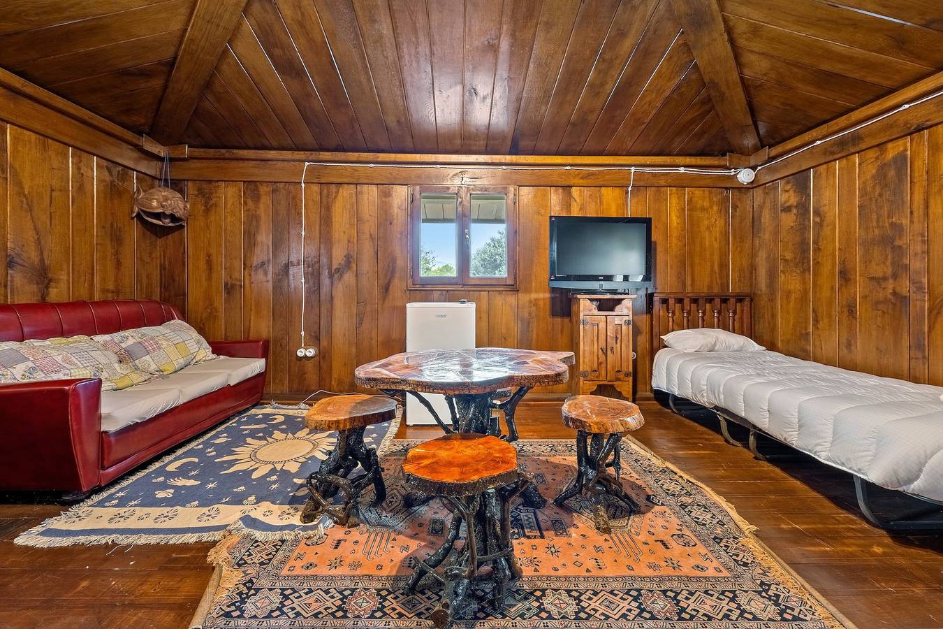 Casa de vacaciones "Horrio" con vistas a la montaña, piscina compartida y Wi-Fi in Querol, Alto Campo