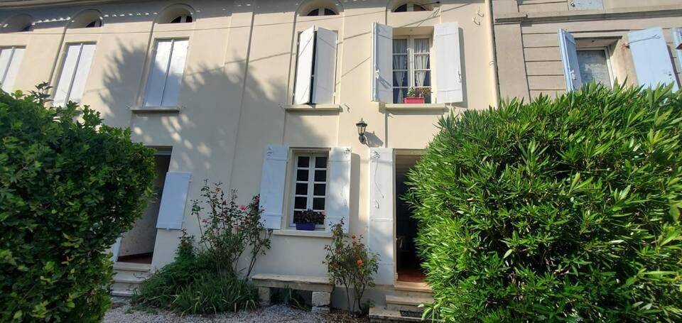 Gîte pour 4 personnes, avec Jardin à Vignonet