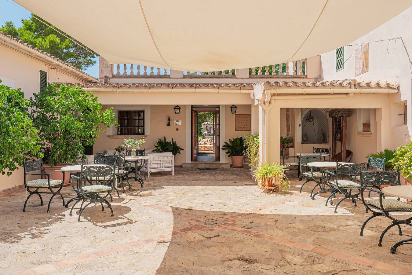Agrotourisme « Els Marsals » avec piscine, Wi-Fi, climatisation, balcon, terrasse et jardin in Llucmajor, Côte de Majorque