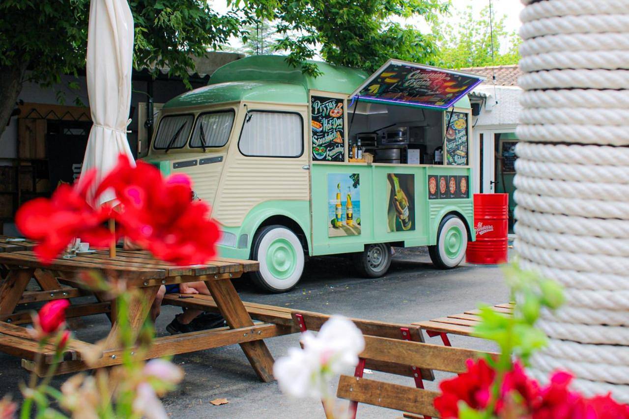 Camping Osuna in Barajas (desambiguación), Madrid