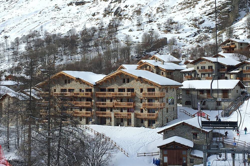 Ganze Wohnung, Bonneval-Sur-Arc la Bergerie: Neue komfortable Wohnung am Fuße der Piste. in Bonneval-sur-Arc, Region Saint-Jean-de-Maurienne