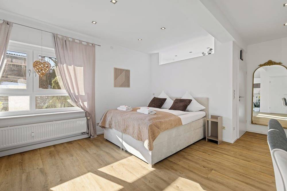 Ganze Wohnung, Goldcream Deluxe Suite in Günzburg, Bayerisch Schwaben