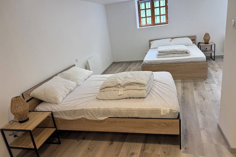 Chalet 15 Personnes avec Jacuzzi privatisé in Boutx, Pyrénées