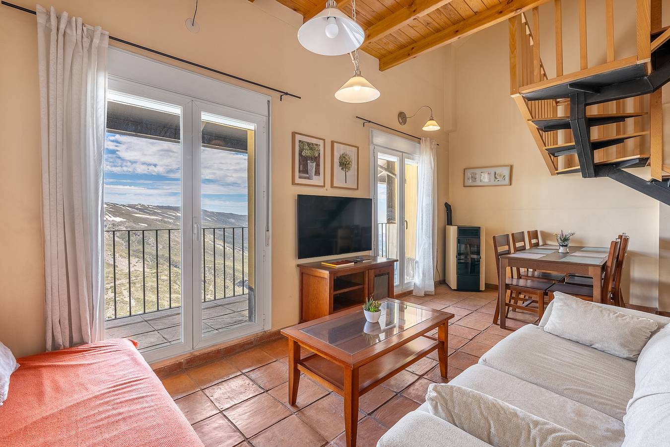 Entire apartment, Holiday Apartment "Duplex 23 D" near Slopes with Private Terrace & Wi-Fi in Sierra Nevada Ski Resort, Monachil