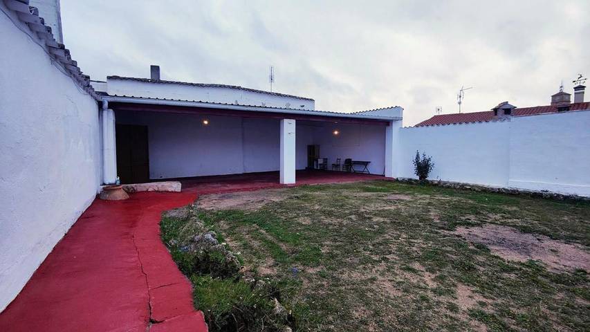 Casa rural para 16 personas, con piscina y jardín en Mancha Alta de Toledo - 4