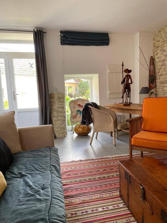 Location de vacances pour 4 personnes, avec vue ainsi que jardin et piscine à Bazenville - 4