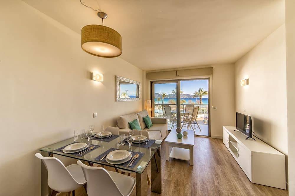 Ganze Wohnung, Sa Maniga - Super Fewo direkt am Strand, Meerblick, Wifi, bis 4 Pers. in Cala Millor, Sant Llorenç des Cardassar