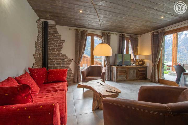 Gîte pour 8 personnes, avec terrasse et sauna, animaux acceptés à Champagny-en-Vanoise - 4