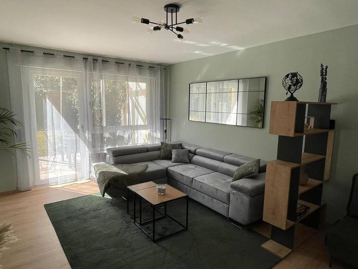 Ferienwohnung für 8 Personen, mit Terrasse und Garten